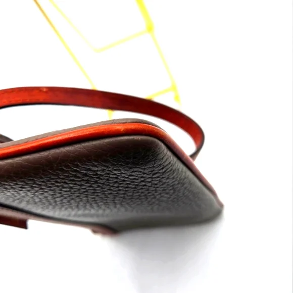 DOONEY & BOURKE Pebbled Leather Wristlet Taupe Large Size - Picture 5 of 7